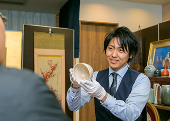 ご納得いただけるまで査定金額の根拠を丁寧に説明させていただきます。