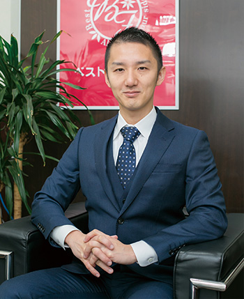 代表 平野孝典